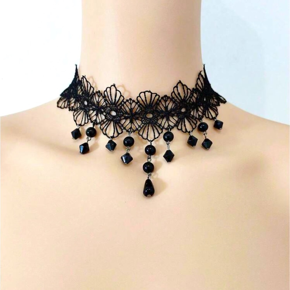 Black Lace Beaded Choker NEW 🏷️